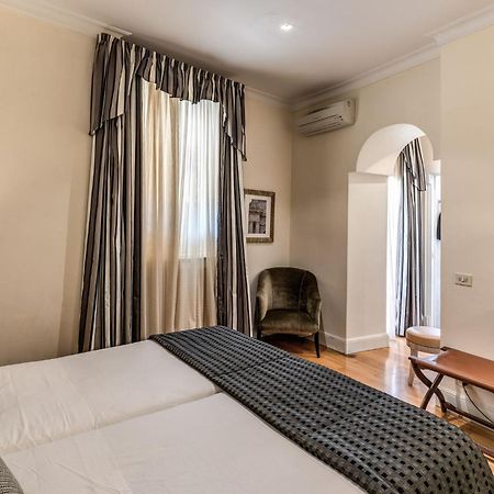 Via Napoli Apartments روما المظهر الخارجي الصورة