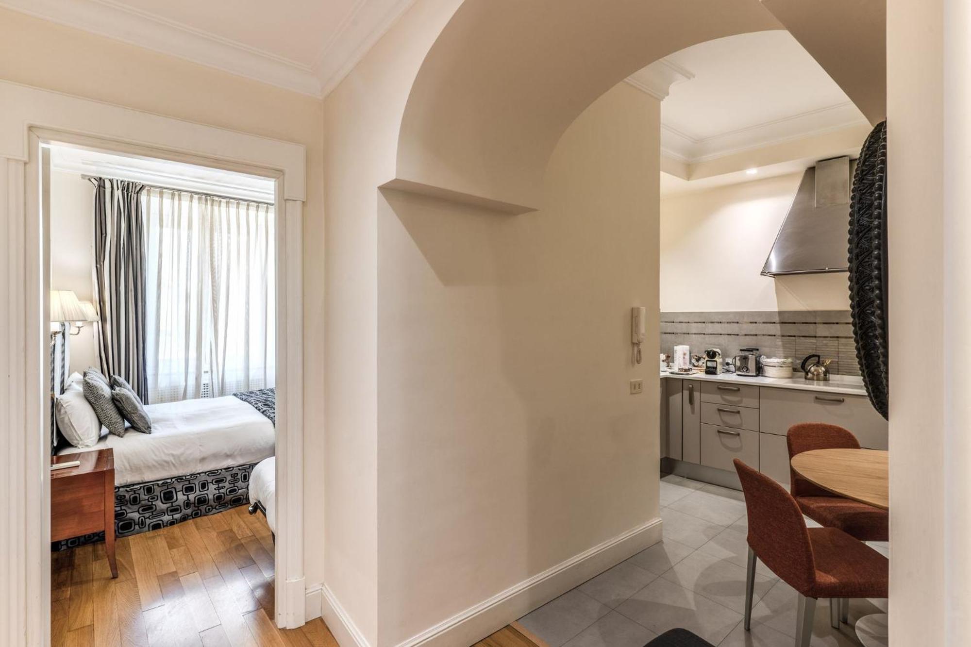 Via Napoli Apartments روما المظهر الخارجي الصورة