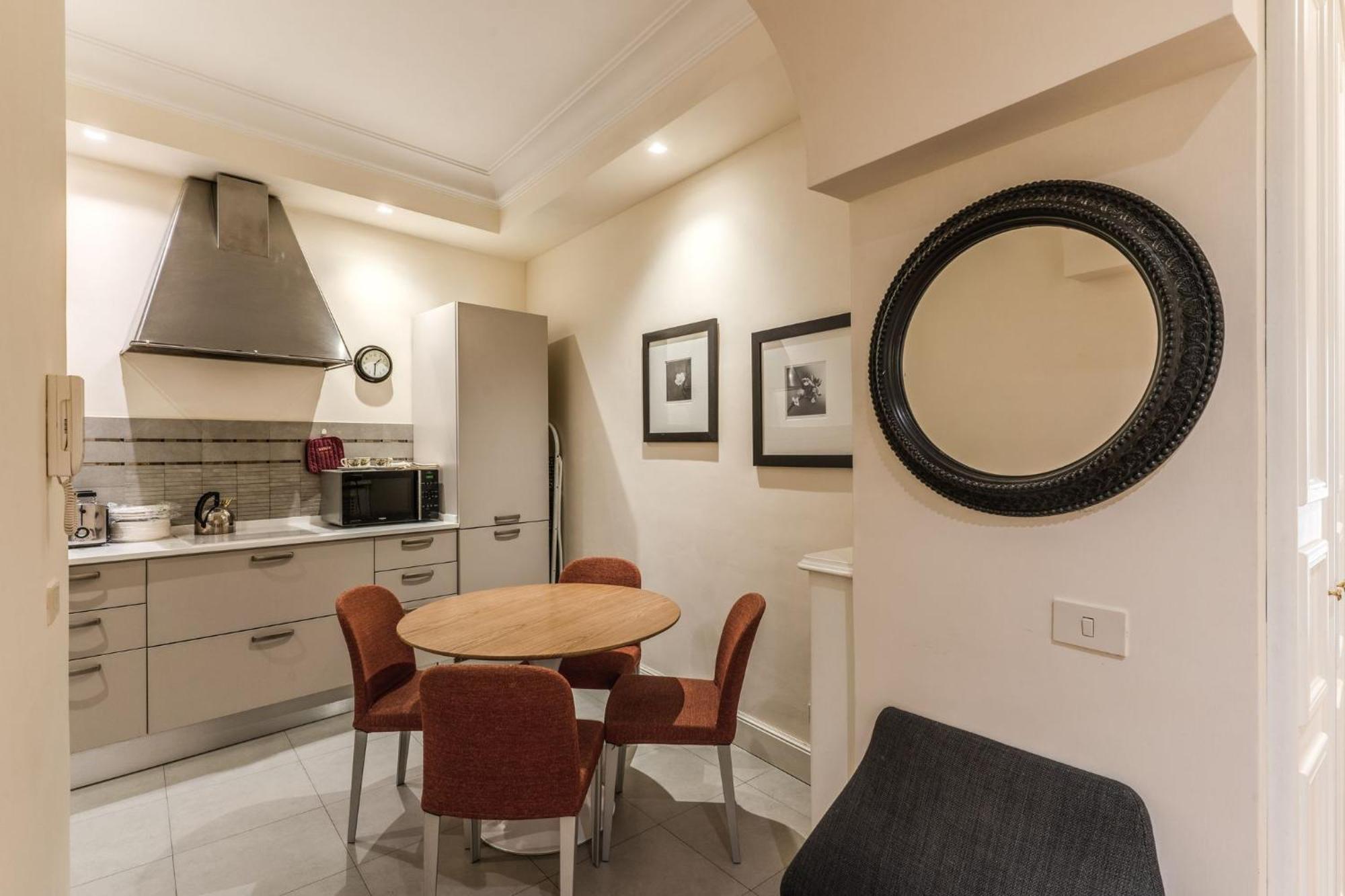 Via Napoli Apartments روما المظهر الخارجي الصورة